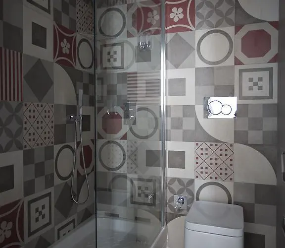 Primo Piano ゲストハウス 4*